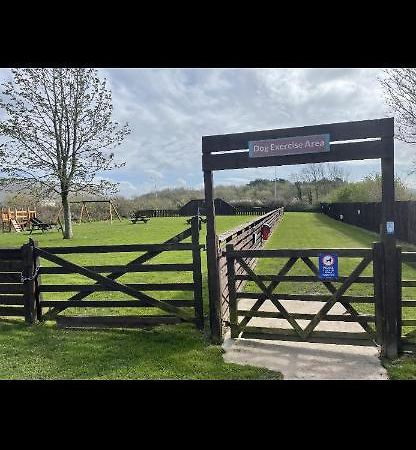 Tarka Holiday Park Ashford  Екстер'єр фото